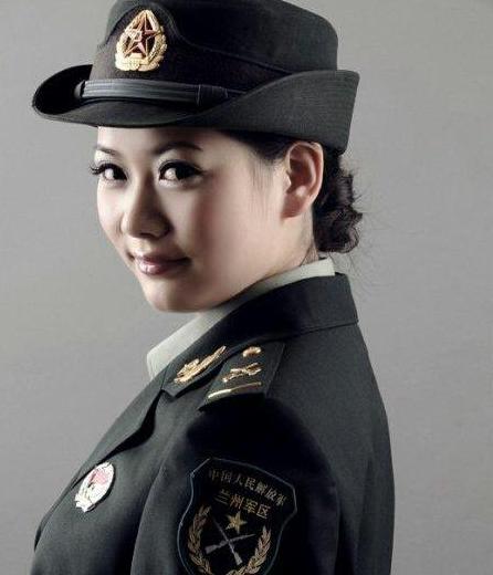 圆个女兵梦的短句 女兵文案短句干净