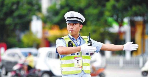 脱口秀段子完整台词_适合学生脱口秀段子完整台词_周云鹏脱口秀段子台词